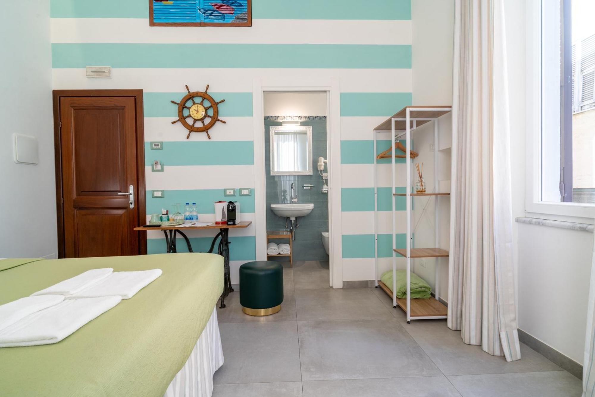 Teresa Rooms & Suites La Spezia Buitenkant foto